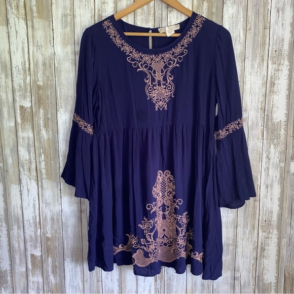 Flying Tomato Dresses & Skirts - Flying Tomato Navy Embroidered Wide Sleeve Dress